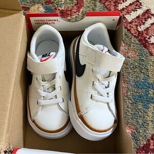 Toddler Nike Court Legacy sneakers - size 7